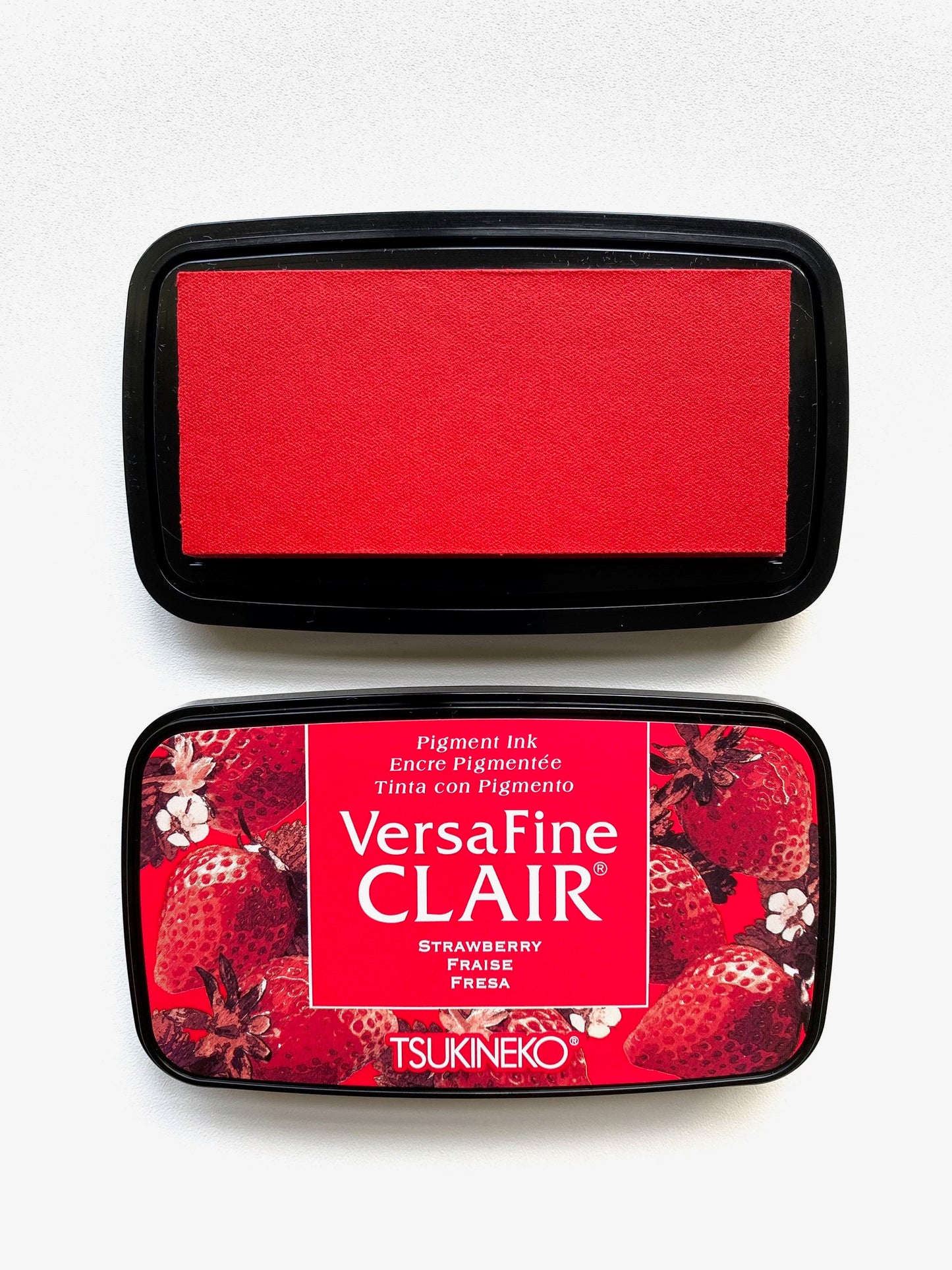 Tsukineko VersaFine Clair Stamp Ink Pad - Strawberry