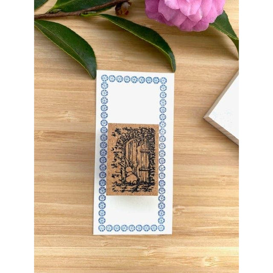 Sirusu Rubber Stamp – Rabbit and Door